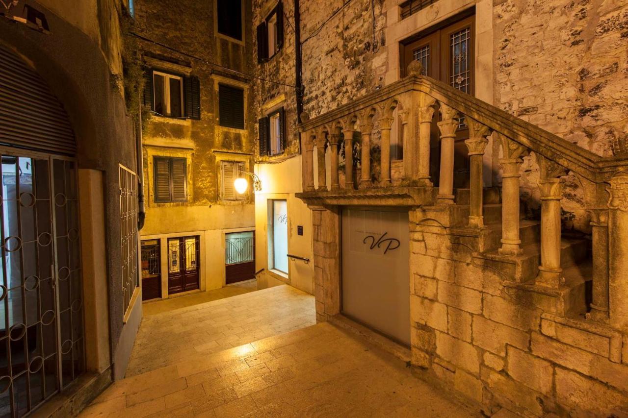 שיבניק Vicencin Place Downtown Studio Apartments מראה חיצוני תמונה