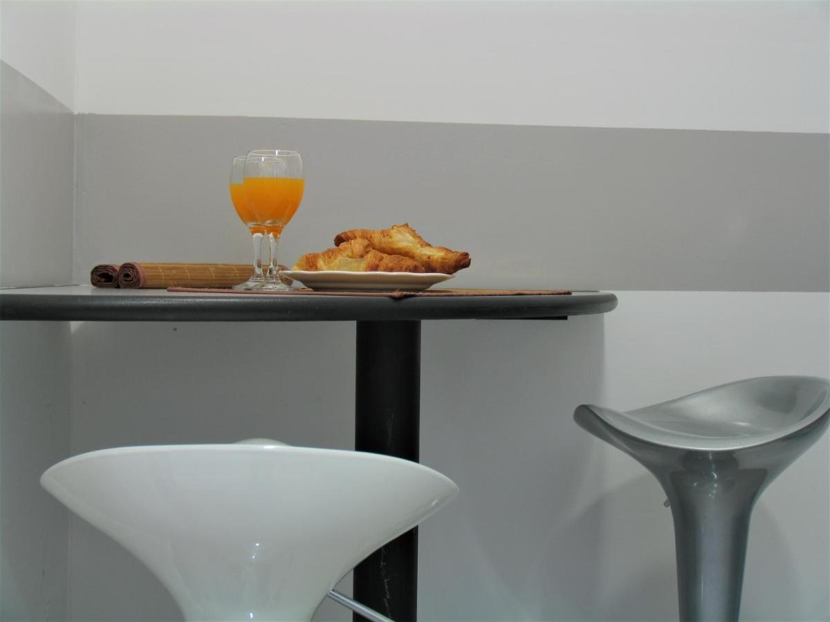 שיבניק Vicencin Place Downtown Studio Apartments מראה חיצוני תמונה